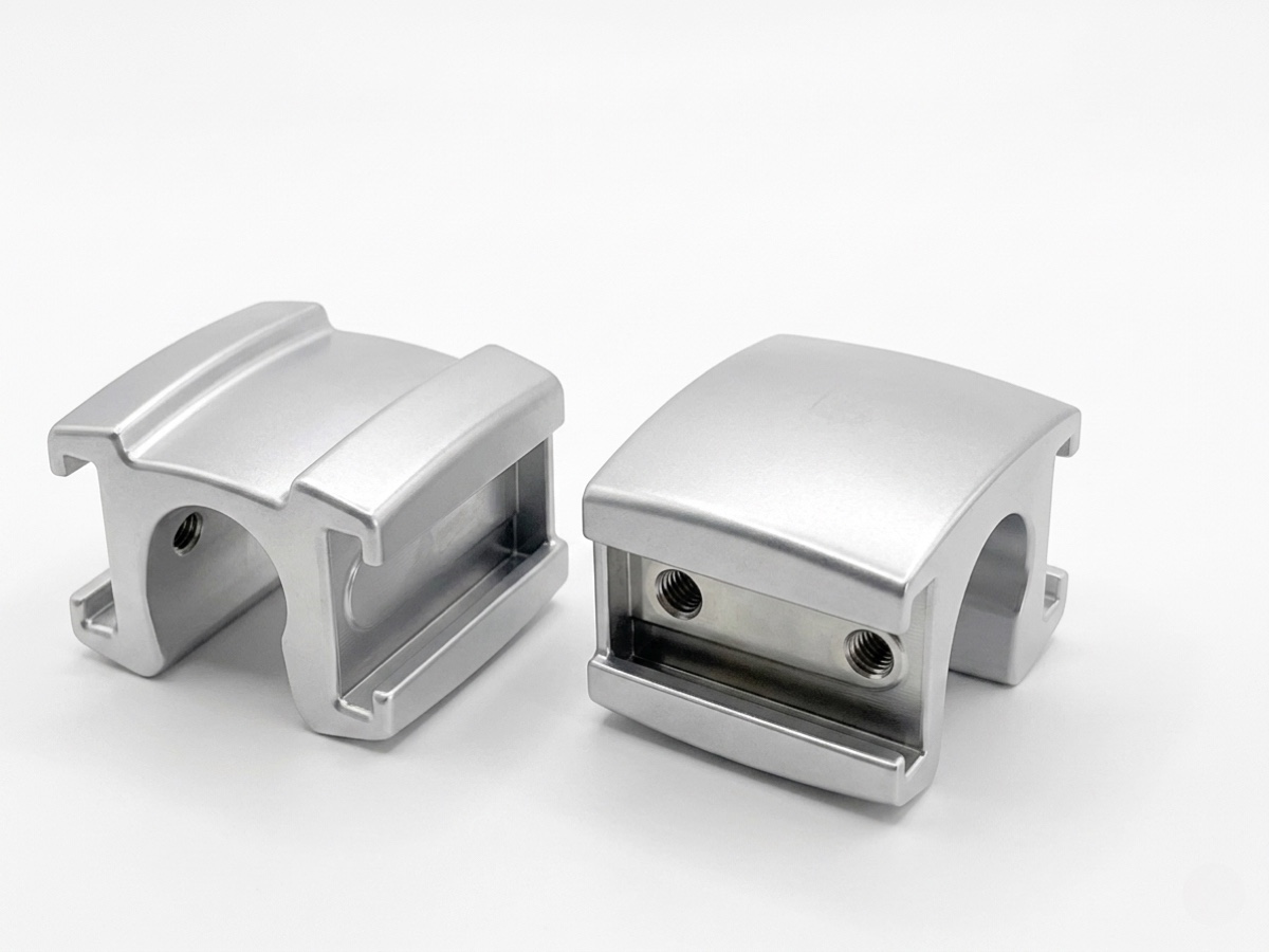Satin-finish die-cast clamp blocks